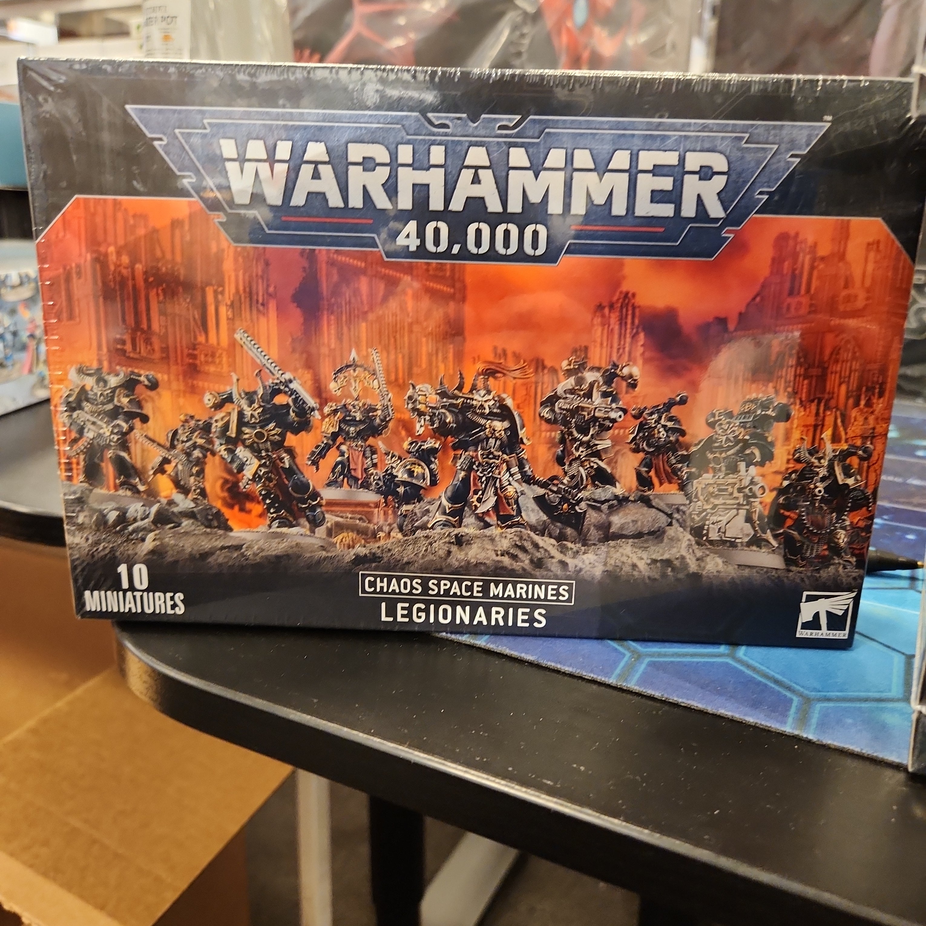 WARHAMMER 40K - CHAOS SPACE MARINES BATTLEFORCE - HELLFORGED WARBAND | La Boîte à Jeux